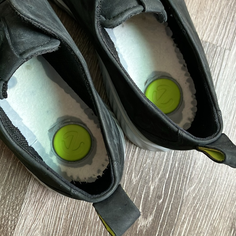 ECCO - Picture 10 of 17